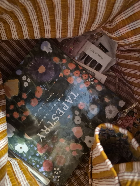 NWT 📦 10 PIECE MYSTERY BUNDLE! 📦 What's In The Box? 🩷 BUY IT & FIND OUT! 😍 - Picture 7 of 10